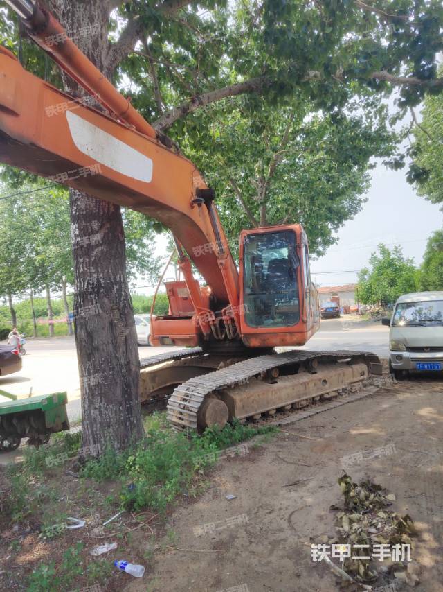 斗山DH220LC-7挖掘机