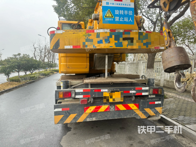 整机右后45°（设备外观及核心部件）