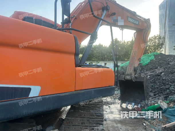 整机右后45°（整机外观）