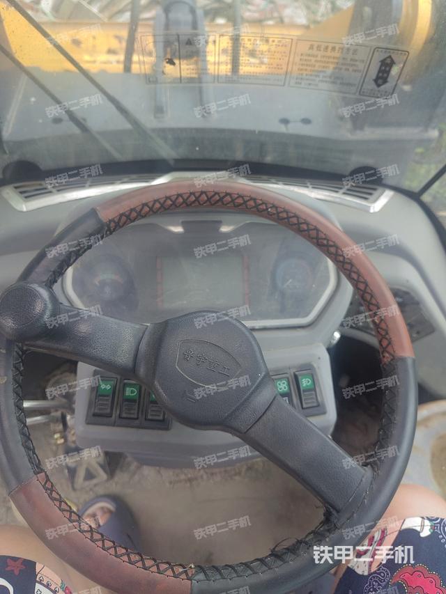 驾驶室操作台（整机外观及大件）