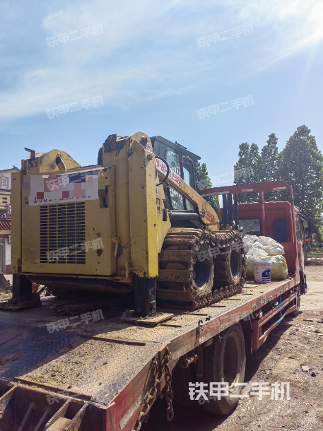 整机右后45°（设备外观及核心部件）