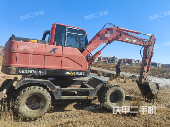 单侧履带整体（整机外观）