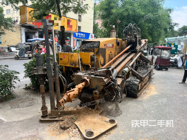 整机右后45°（设备外观及核心部件）