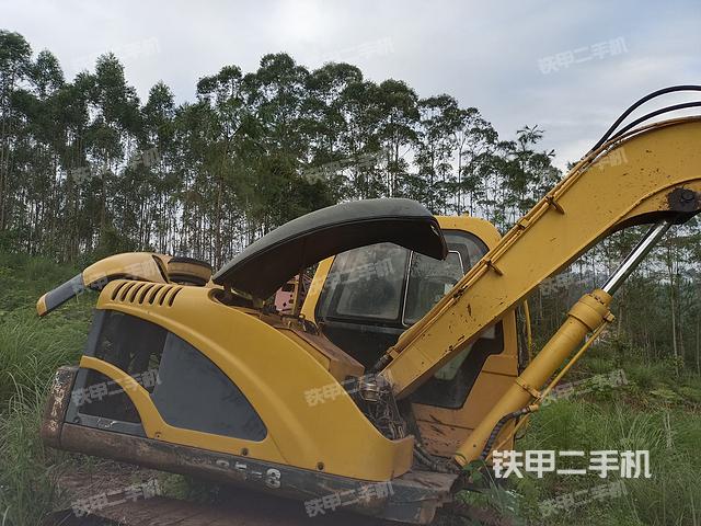 玉柴YC85-8挖掘机