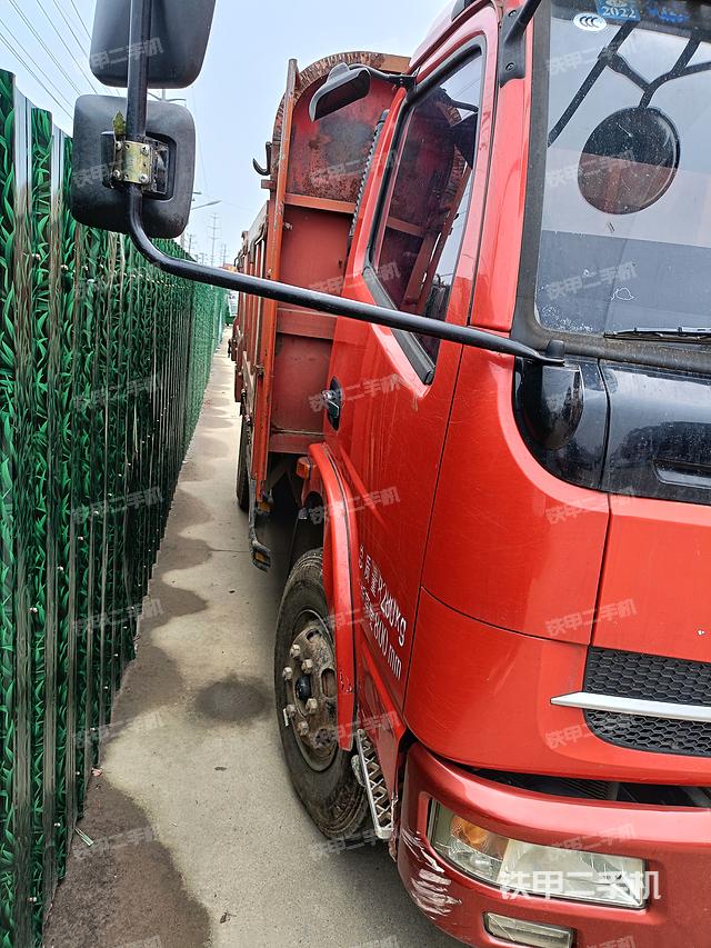 东风4X2工程自卸车