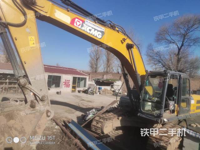 徐工XE270DK挖掘机