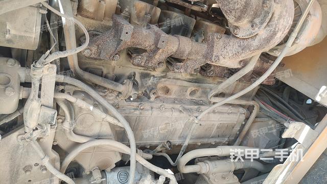 发动机右侧（整机外观及大件）