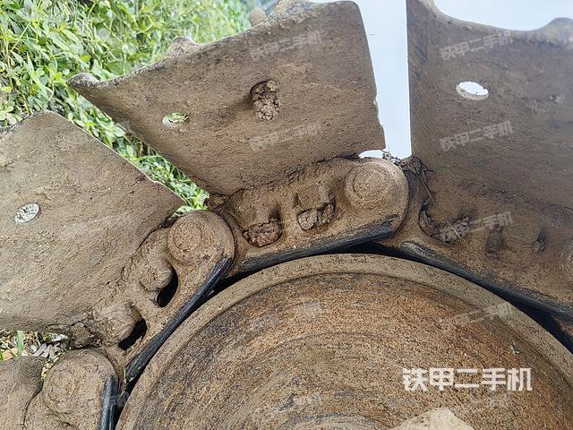 单侧履带整体（整机外观）