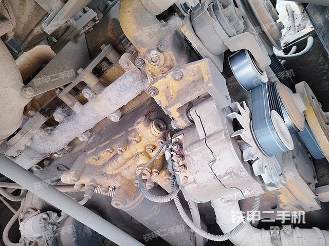 整机右侧（设备外观及核心部件）