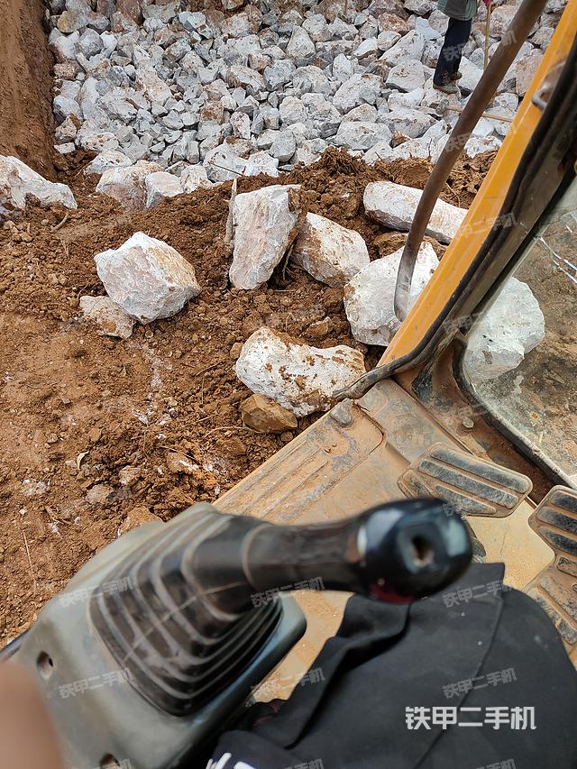 驾驶室整体（整机外观）