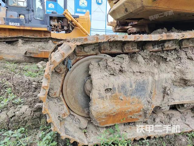 单侧履带整体（整机外观）