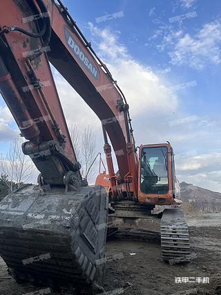 朝阳市出售 斗山 DH370LC-9 挖掘机