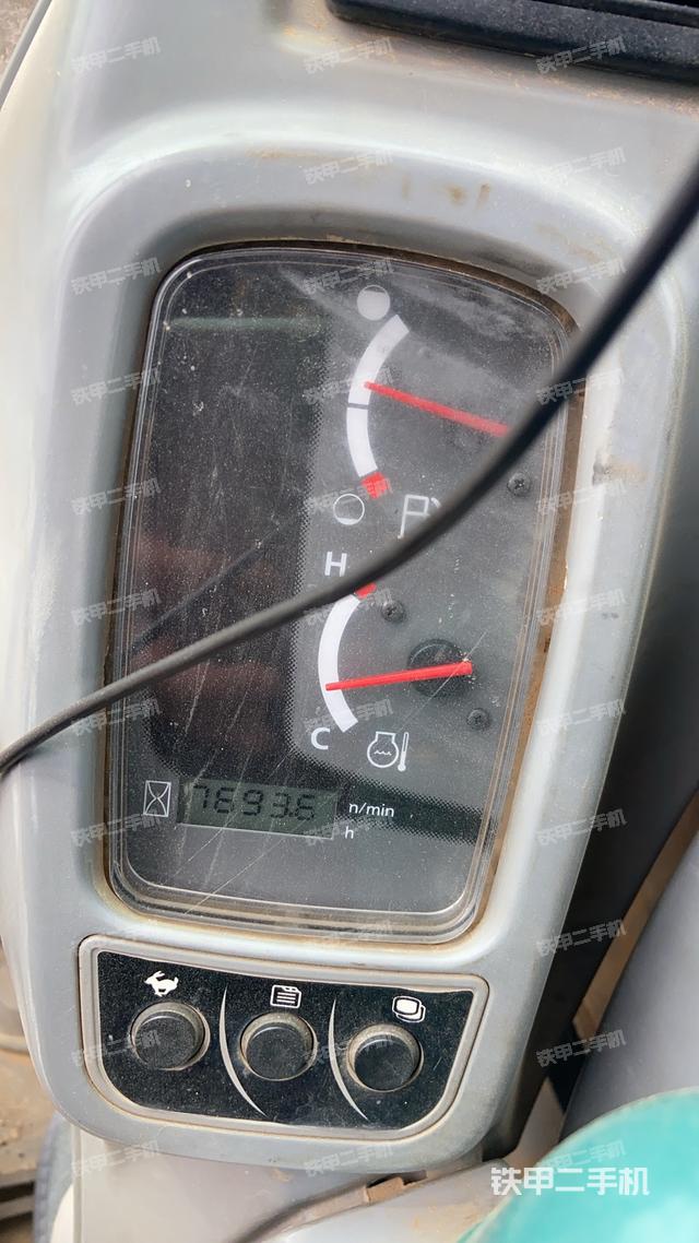 驾驶室整体（整机外观）