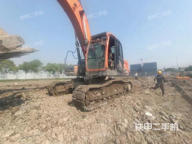 斗山DX215-9C挖掘机