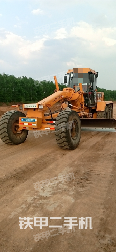 整机左侧（设备外观及核心部件）