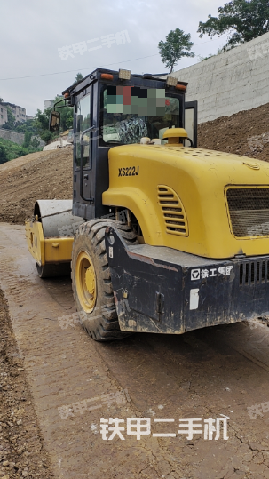 整机左侧（设备外观及核心部件）