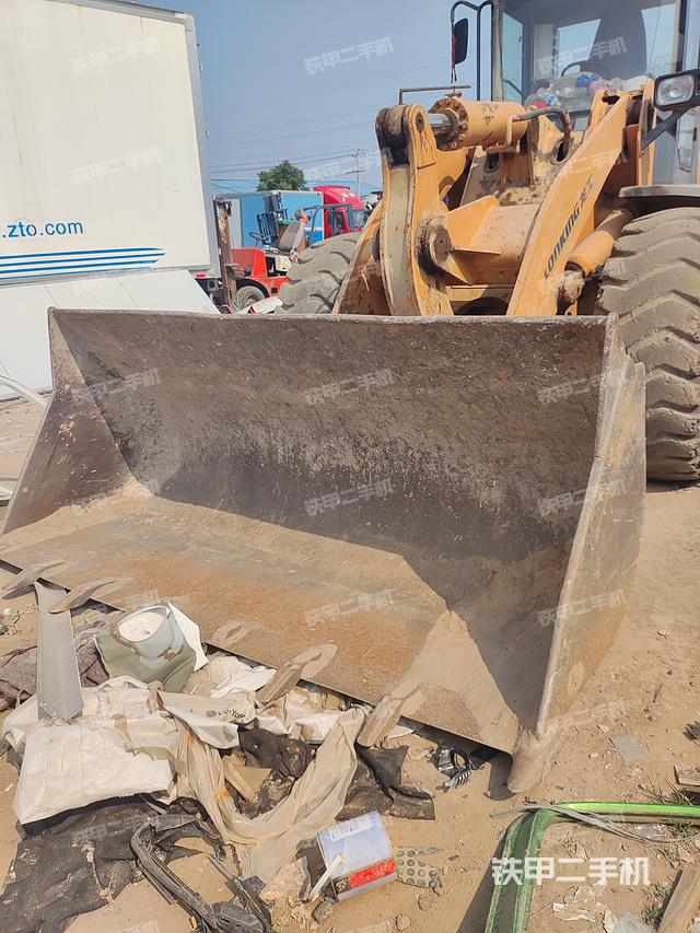 工作装置整体（整机外观及大件）