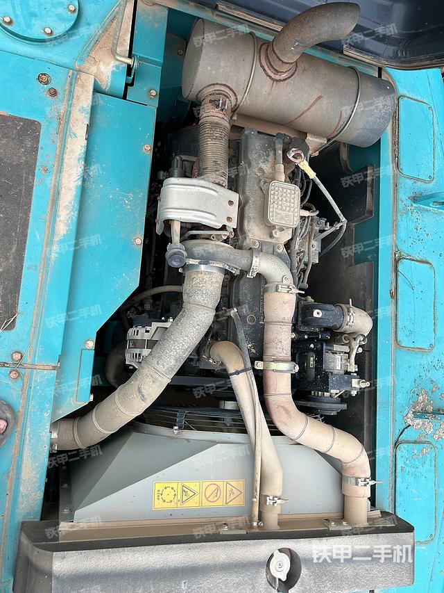 发动机整体俯视（整机外观）