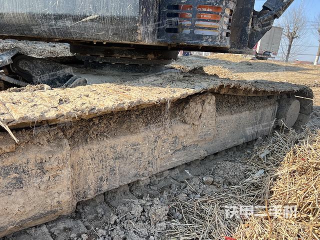 单侧履带整体（整机外观）