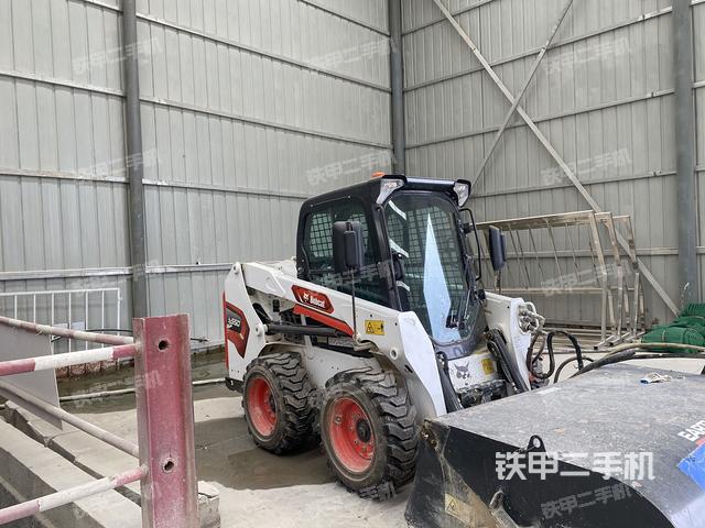 山猫S550滑移装载机