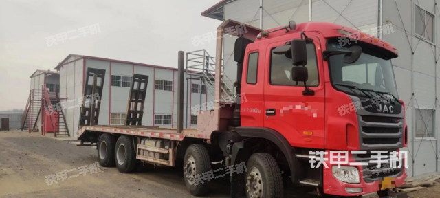 整机右侧（设备外观及核心部件）