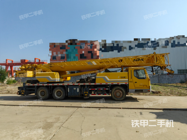 整机左侧（设备外观及核心部件）