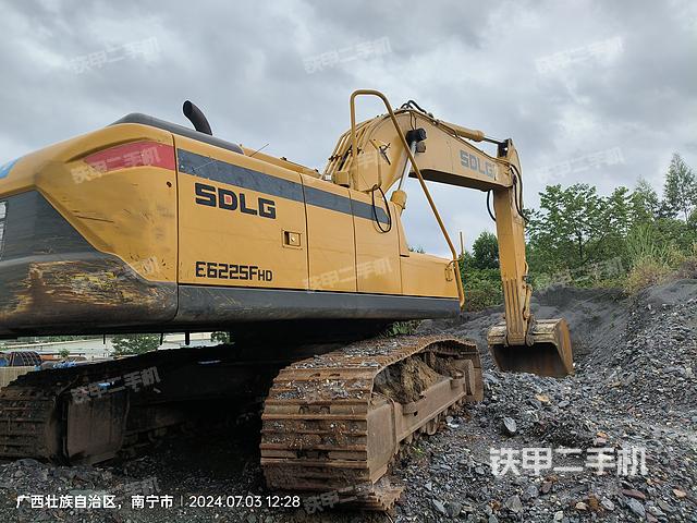 整机右后45°（整机外观）