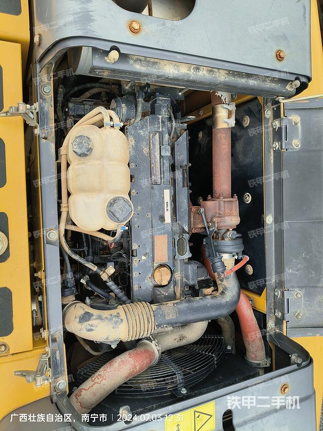 发动机整体俯视（整机外观）