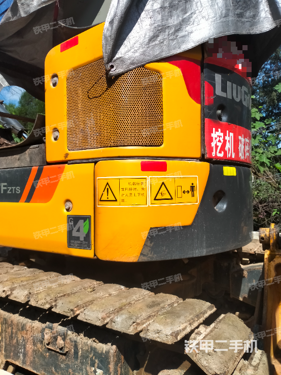 单侧履带整体（整机外观）