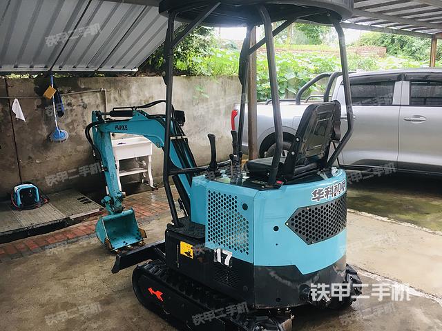 驾驶室顶部（整机外观）