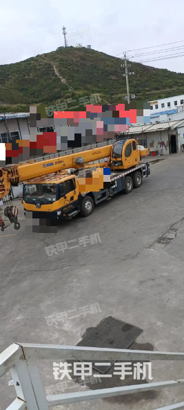 整机右侧（设备外观及核心部件）