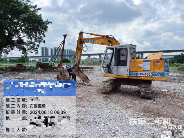 驾驶室整体（整机外观）