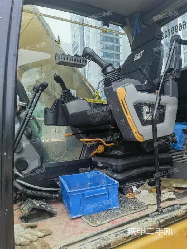 驾驶室整体（整机外观）