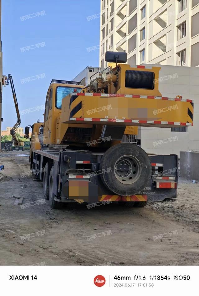 整机右后45°（设备外观及核心部件）