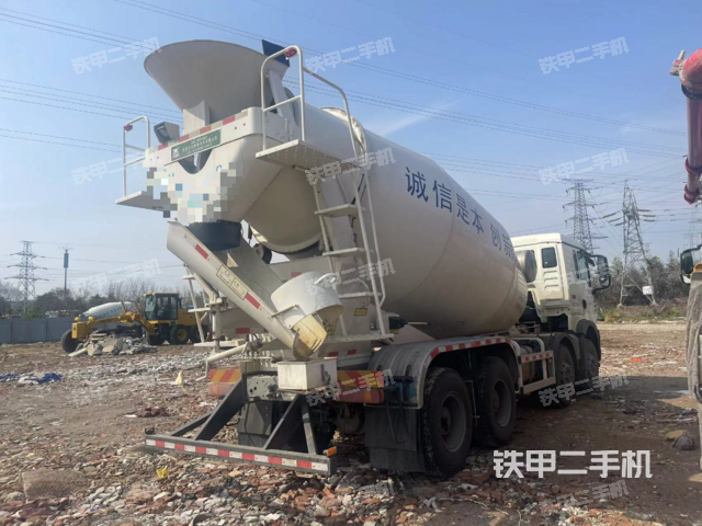 整机左侧（设备外观及核心部件）