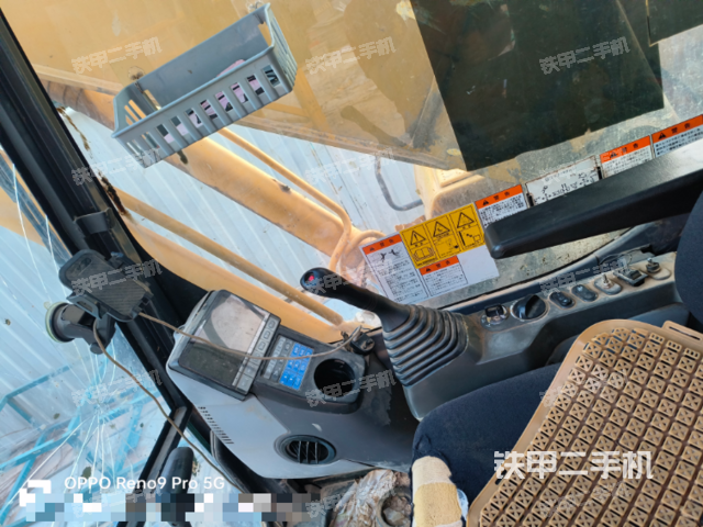 驾驶室整体（整机外观）