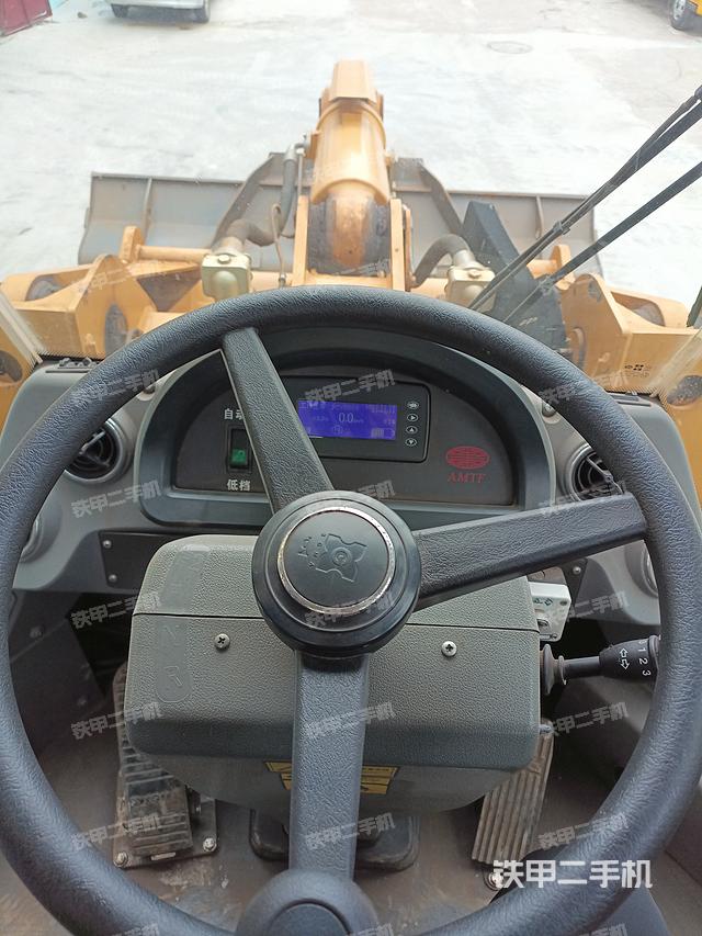 驾驶室操作台（整机外观及大件）