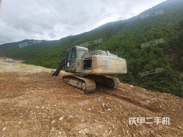 单侧履带整体（整机外观）