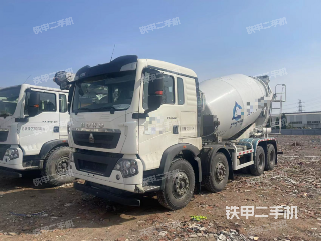 整机右侧（设备外观及核心部件）