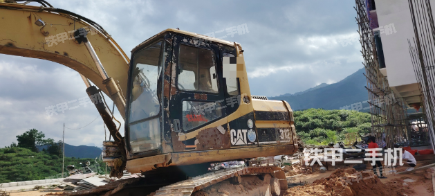 驾驶室整体（整机外观）