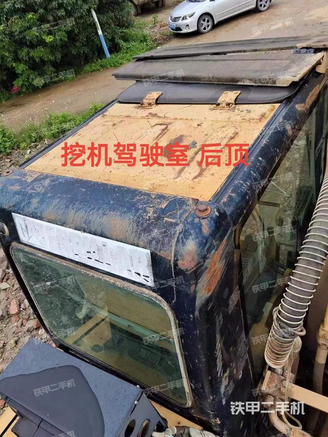 驾驶室顶部（整机外观）