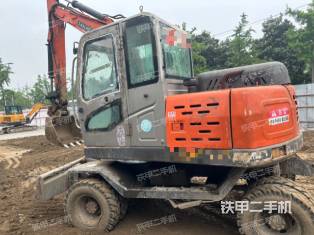 驾驶室整体（整机外观）