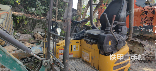 驾驶室整体（整机外观）