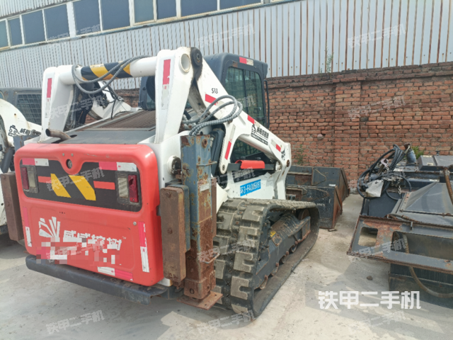 整机右后45°（设备外观及核心部件）