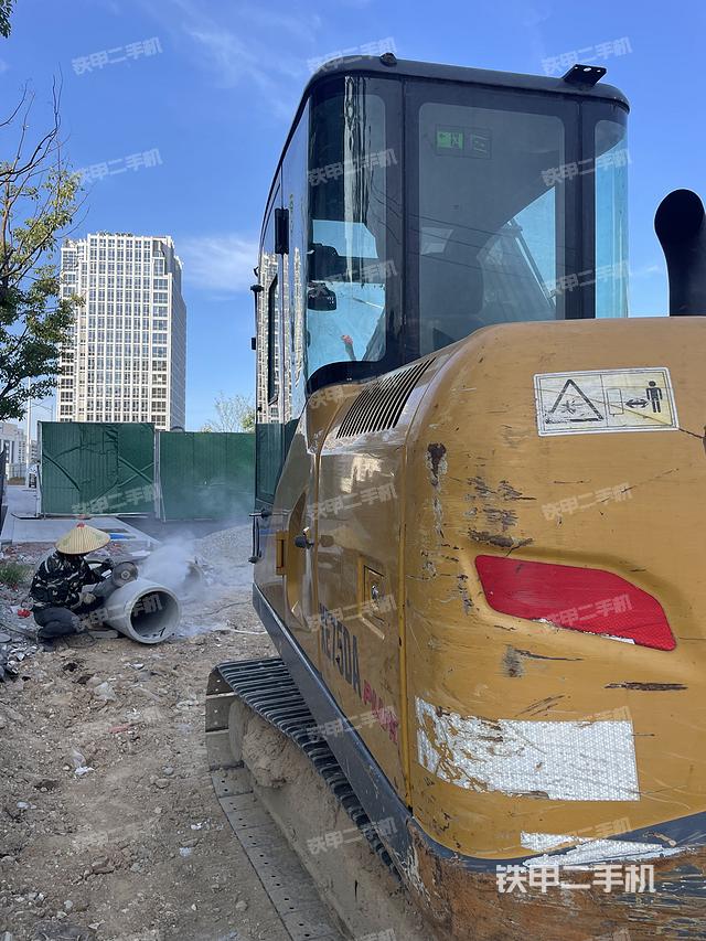 驾驶室整体（整机外观）