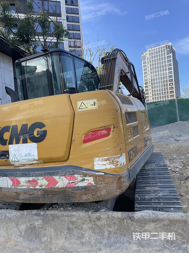 驾驶室顶部（整机外观）