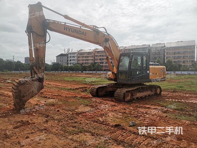 驾驶室整体（整机外观）