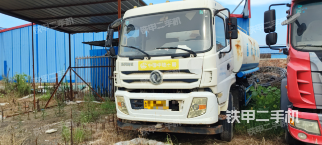 整机左侧（设备外观及核心部件）