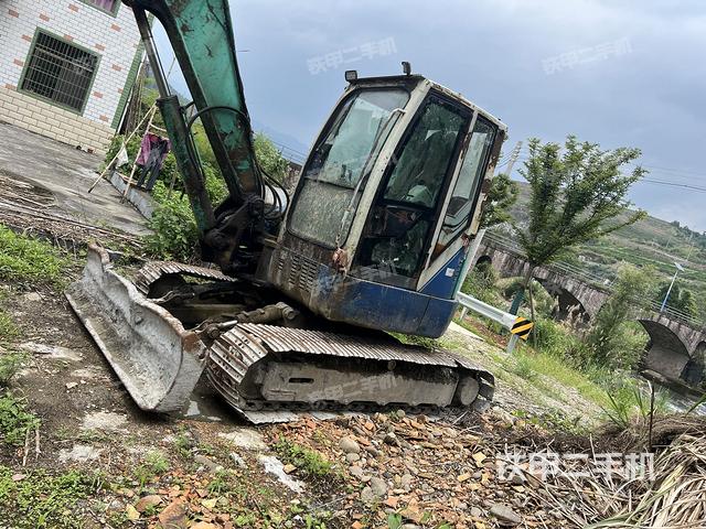 石川岛80NX3挖掘机