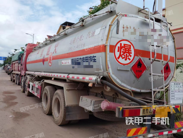 整机右后45°（设备外观及核心部件）